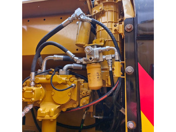 Excavadora de cadenas CAT 323: foto 5