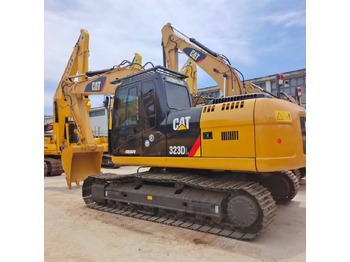 Excavadora de cadenas CATERPILLAR 323D