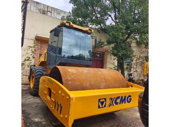 Compactador XCMG XS203J