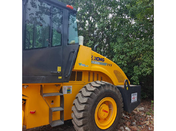 Compactador XCMG XS223J