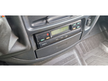 Furgoneta frigorifica Mercedes-Benz 413 CDI Tiefkühlfächer, autom. Verkaufsklappe  Basis ist ok: foto 2