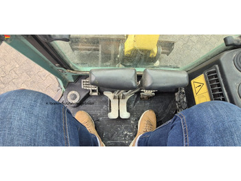 Excavadora de ruedas Wacker Neuson 6503 E05-07  hydr. Schnellwechsler mit Oilquick: foto 4