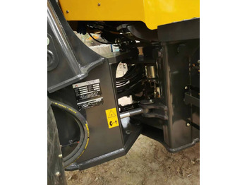 Cargadora de ruedas SDLG