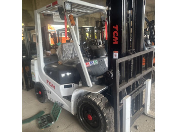 Carretilla elevadora diésel TCM 35N: foto 2