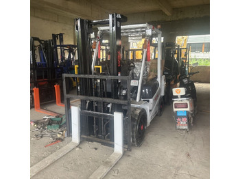 Carretilla elevadora diésel TCM 35N: foto 3