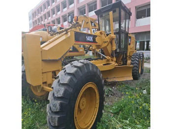 Grader CATERPILLAR 140K