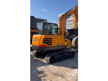 Miniexcavadora SANY