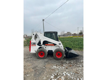 Minicargadora BOBCAT S300