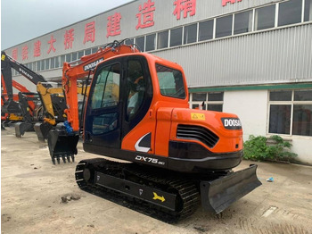 Miniexcavadora DOOSAN DX75