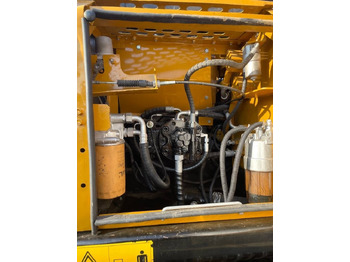 Excavadora de cadenas Sany SY 135 C: foto 2