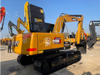 Excavadora de cadenas Sany SY 135 C: foto 4