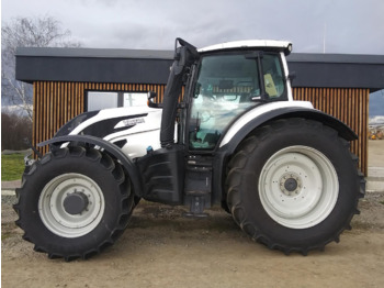 Tractor VALTRA T254