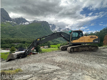 Excavadora VOLVO EC240CL