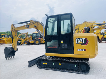 Miniexcavadora HYUNDAI