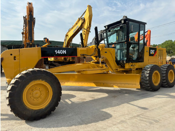 Grader CATERPILLAR 140H