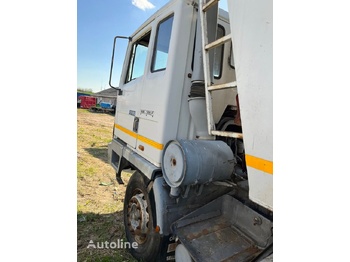 Camión volquete Astra BM 305 FT F1100 6X4 TRAKKER INDUSTRIAL: foto 3 Camión volquete Astra BM 305 FT F1100 6X4 TRAKKER INDUSTRIAL: foto 3