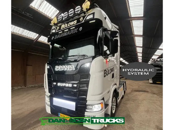 Cabeza tractora SCANIA S 540