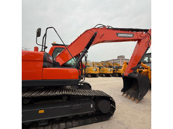 Excavadora de cadenas DOOSAN DX225