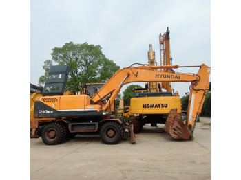 Excavadora de ruedas HYUNDAI