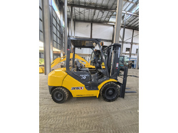 Carretilla elevadora diésel KOMATSU