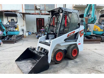 Minicargadora BOBCAT S70