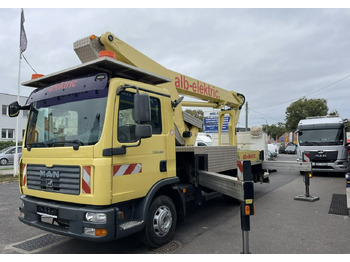 Camión con plataforma elevadora RUTHMANN