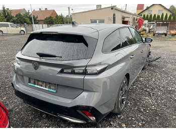 Coche familiar PEUGEOT