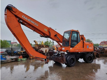 Excavadora DAEWOO