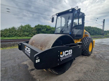 Compactador JCB