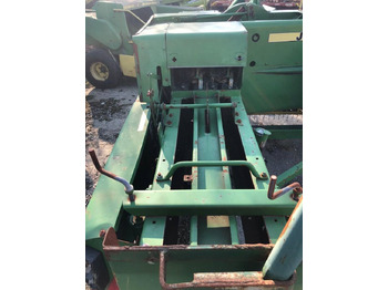 Empacadora de pacas cuadradas John Deere 459: foto 4