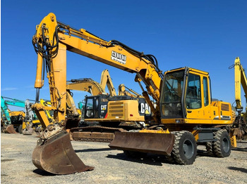 Excavadora de ruedas LIEBHERR A 900