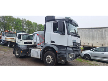 Leasing de Mercedes-Benz 1840 HD 4x4 Arocs Mercedes-Benz 1840 HD 4x4 Arocs: foto 2 Leasing de Mercedes-Benz 1840 HD 4x4 Arocs Mercedes-Benz 1840 HD 4x4 Arocs: foto 2