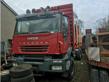Camión forestal IVECO