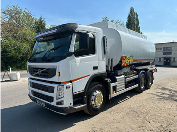Camión cisterna 2011 Volvo FM Fuel Tanker: foto 2