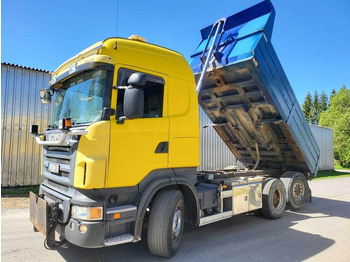 Camión volquete SCANIA R 620