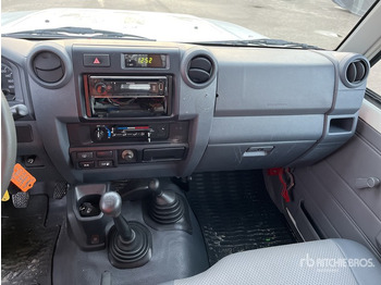 SUV/ Todoterreno 2018 Toyota Land Cruiser 4WD SUV: foto 4 SUV/ Todoterreno 2018 Toyota Land Cruiser 4WD SUV: foto 4