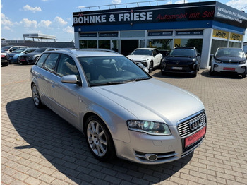Coche AUDI