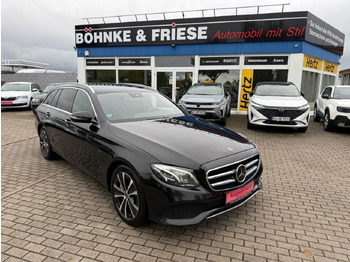 Coche familiar MERCEDES-BENZ