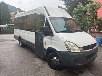 Minibús IVECO Daily