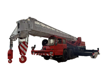 Autogrúa TADANO TG-700E