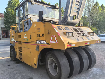 Apisonadora de asfalto XCMG