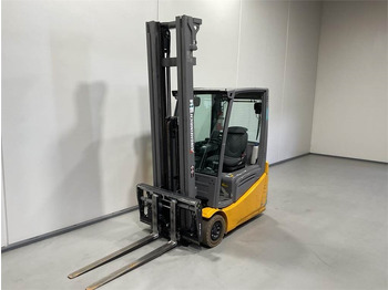 Carretilla elevadora eléctrica Jungheinrich EFG 216K: foto 4