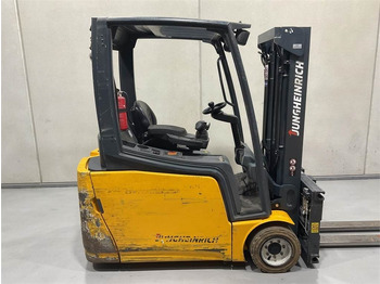 Carretilla elevadora eléctrica JUNGHEINRICH EFG