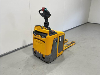 Transpaleta Jungheinrich ERE 125: foto 2 Transpaleta Jungheinrich ERE 125: foto 2