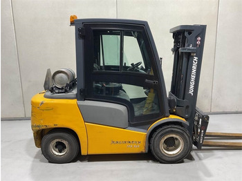 Carretilla elevadora de gas JUNGHEINRICH TFG 430