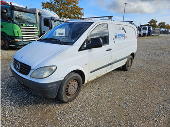 Furgoneta pequeña MERCEDES-BENZ Vito 109