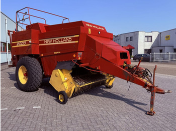 Empacadora de pacas cuadradas NEW HOLLAND