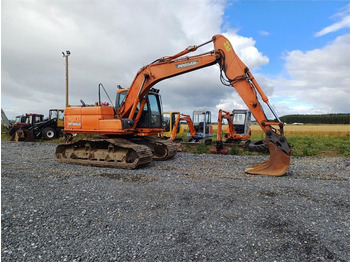 Excavadora de cadenas Doosan DX160LC Metsä alustalla: foto 4
