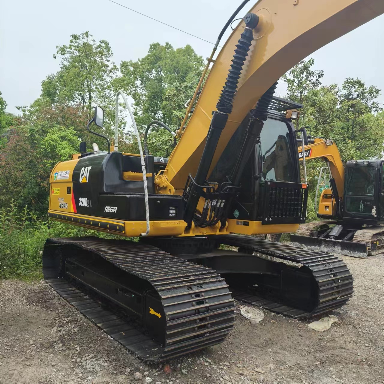 Excavadora de cadenas CATERPILLAR 320D2: foto 4