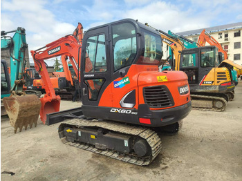 Excavadora de cadenas DOOSAN DX60